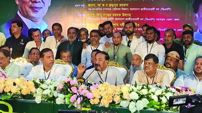 উপদেষ্টা পরিষদ জনগণের প্রত্যাশা পূরণে ব্যর্থ: -মেজর হাফিজ।