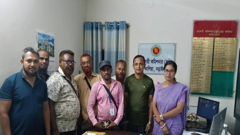 কালিয়ায় নবাগত এসিল্যান্ড সাথে সাংবাদিকদের সৌজন্য সাক্ষাৎ।...