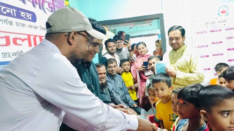 জুলাই বিপ্লবের বর্ষপুর্তি উপলক্ষে নলছিটিতে চিত্রাংকন প্রতিযো