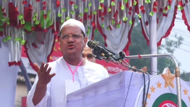 নির্বাচন এলে দেশপ্রেমী সাজে, ক্ষমতায় গেলে দুর্নীতিতে দেশকে চ