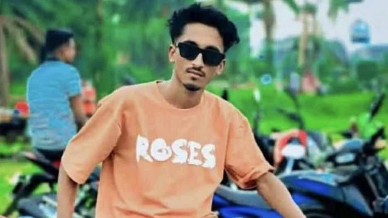 নড়াইলে মোটরসাইকেল-ট্রলির মুখোমুখি সংঘর্ষে কিশোর নিহত।