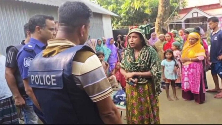 নরসিংদীতে আলোকবালীতে ফের সন্ত্রাসীদের গুলিতে গৃহবধূ নিহত।