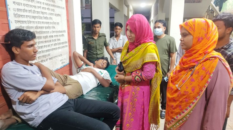 ব্রাহ্মণপাড়ায় আন্তস্কুল ফুটবল খেলায় সংঘর্ষ, চার শিক্ষার্থী আ