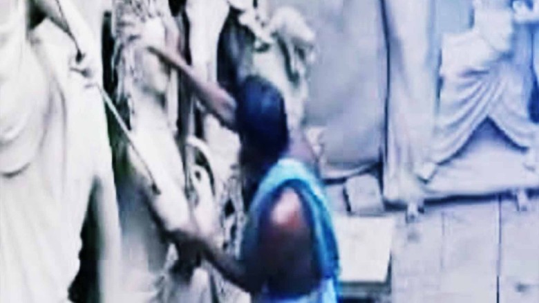 শৈলকুপায় হরি তলা মন্দিরে মূর্তি ভাঙচুর।