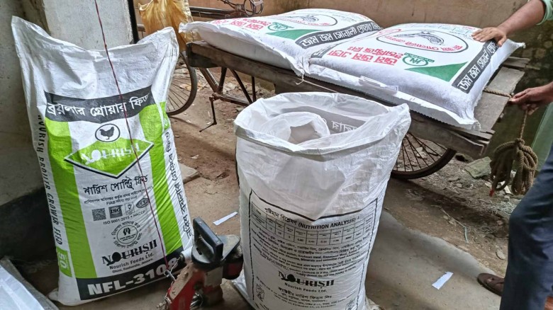 ঝিনাইদহের কোটচাঁদপুর নকল পোল্ট্রি ফিডের ব্যবসা জমজমাট।