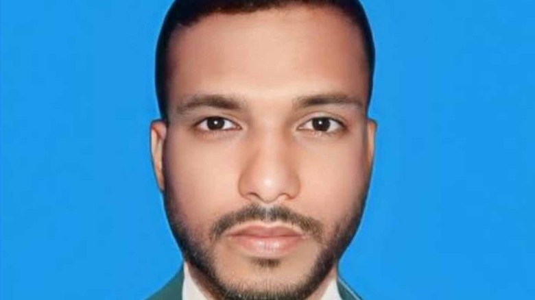 গোপালগঞ্জের সাংবাদিক তপু শেখ টেকনাফে গ্রেফতার।