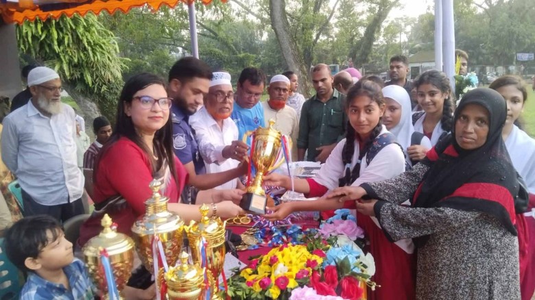 নরসিংদীর শিবপুরে গ্রীষ্মকালীন ক্রীড়া প্রতিযোগিতা অনুষ্ঠিত।