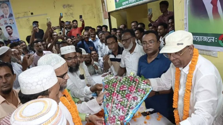 ভোলায় জামায়াত ছাড়লেন ৪৫ নেতাকর্মী, বিএনপির পতাকাতলে যোগদান