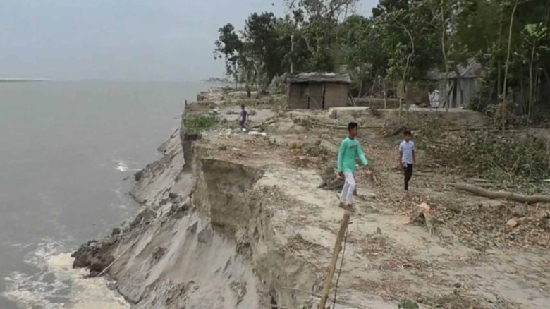 কুড়িগ্রামে দুধকুমার-ব্রহ্মপুত্রে ব্যাপক ভাঙ্গন।