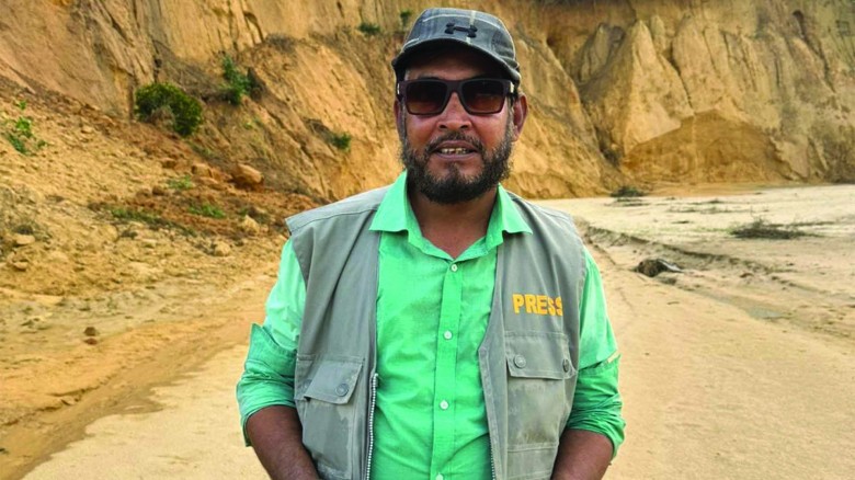 নিহারেন্দু চক্রবর্তী দৈনিক প্রজন্ম সমাচারে নির্বাহী সম্পাদক 