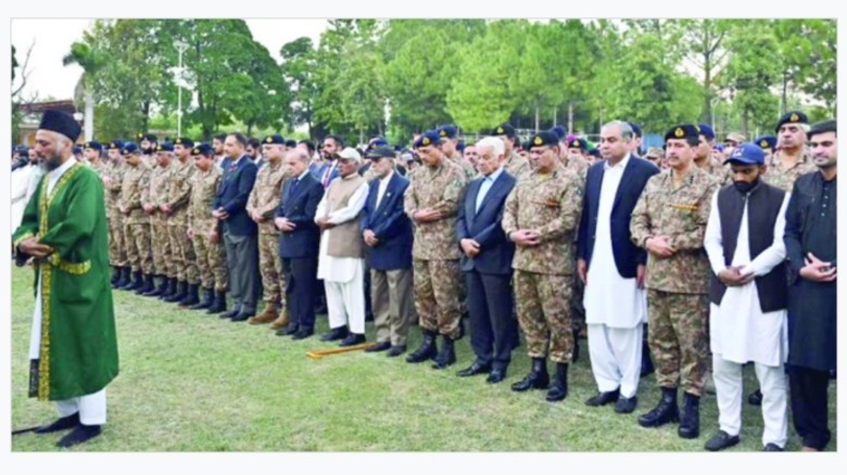 পাকিস্তানে ব্যাপক সংঘর্ষ, ১১ সেনাসহ নিহত ৩০