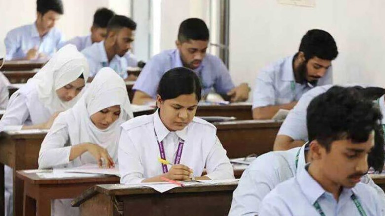 আগামী ১৬ অক্টোবর চলতি বছরের এইচএসসি ও সমমান পরীক্ষার ফল প্রক