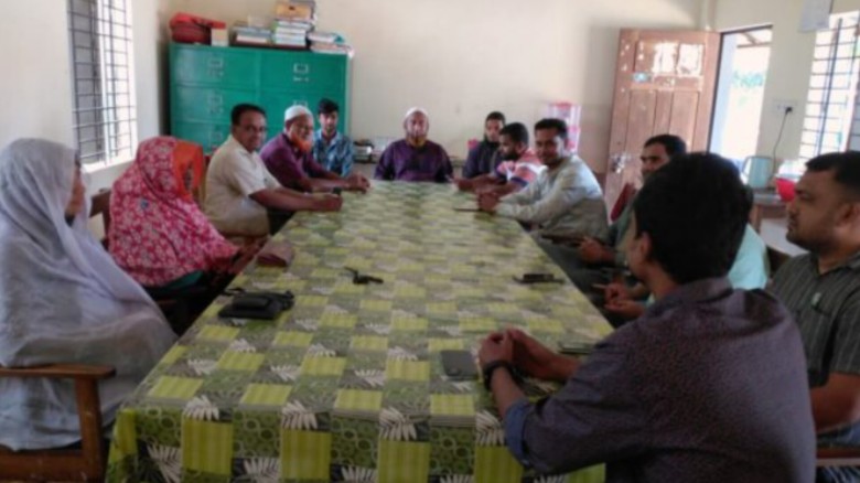 শ্রীপুরে ধনুয়া আদর্শ উচ্চ বিদ্যালয়ে শিক্ষক কর্ম বিরতি পালন।...