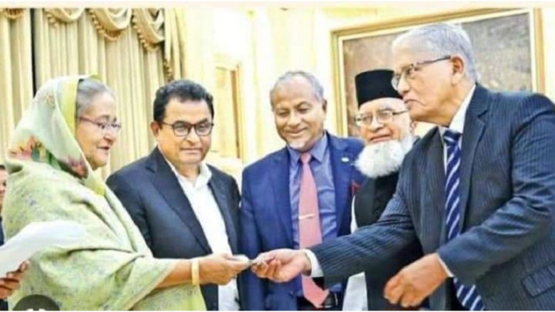 ফ্যাসিবাদের ছত্রছায়ায় চলছে আতিকুরের সাম্রাজ্য