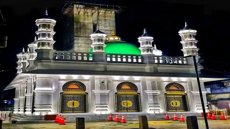 বিংশ শতকের আধ্যাত্মিক মহাবিশ্বের উজ্জ্বল নক্ষত্র গাউসুল আযম 