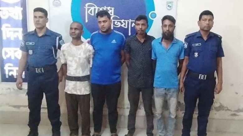 কুড়িগ্রাম সদর হাসপাতালে রোগীদের হেনস্থাকারী দালাল চক্রের গ্র