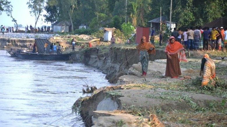 কুড়িগ্রামে নদী ভাঙন: বারবার নিঃস্ব নদী তীরবর্তী মানুষ...