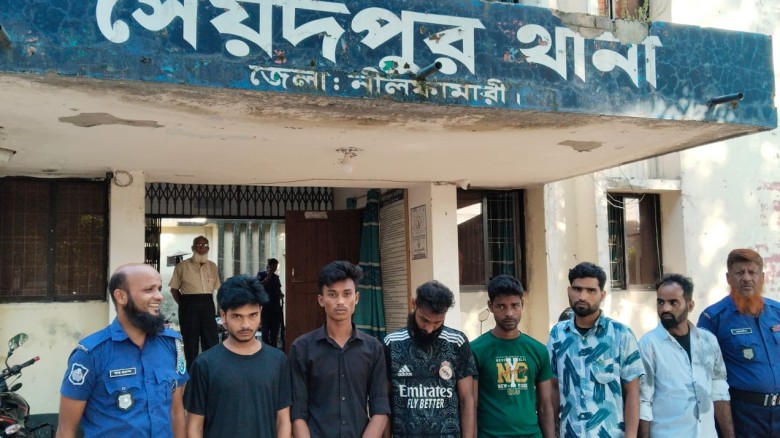 সৈয়দপুরে ৬৮ পিস ইয়াবা ও ১৬ পিস টাপেন্টাডল ট্যাবলেটসহ যুবক আট