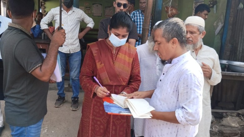 রায়পুরায় যানজট নিরসনে ভ্রাম্যমাণ আদালত, ১০’জনকে জরিমানা