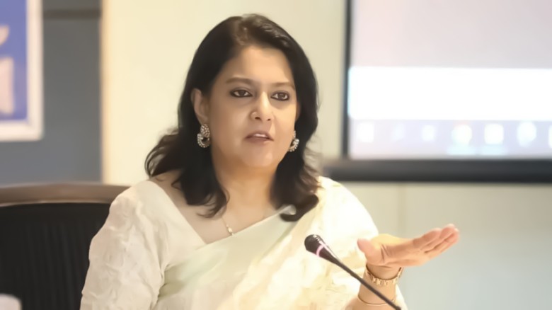 উপদেষ্টা রিজওয়ানার বাসার সামনে ককটেল বিস্ফোরণ।...