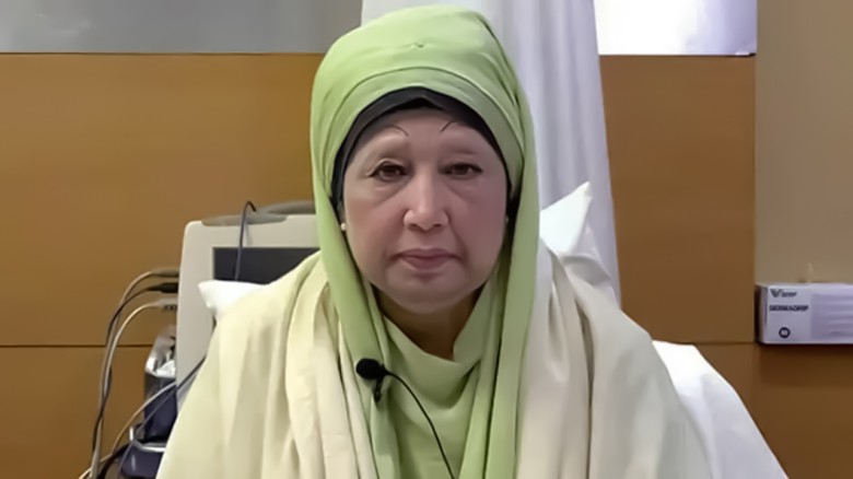 অক্সিজেন লাগছে খালেদা জিয়ার, প্রস্তুত রাখা হয়েছে আইসিইউ।