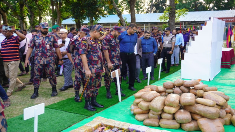 কুষ্টিয়ায় ৩১ কোটি ৩৪ লক্ষাধিক টাকা মূল্যের মাদকদ্রব্য ধ্বংস করলো বিজিবি
